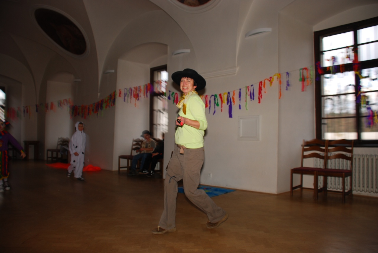 Mahler prosinec 2007 - karneval_1